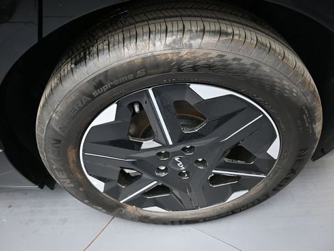 New 2025 Kia EV6 Wind image 15