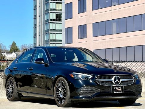 Used 2023 Mercedes-Benz C 300 4MATIC Sedan image 1
