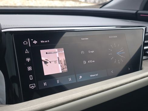 Certified 2025 Audi Q5 Prestige image 18