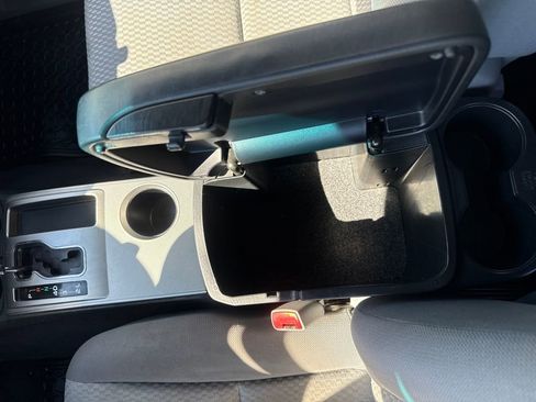 Used 2012 Toyota Tacoma 4x4 Double Cab image 24