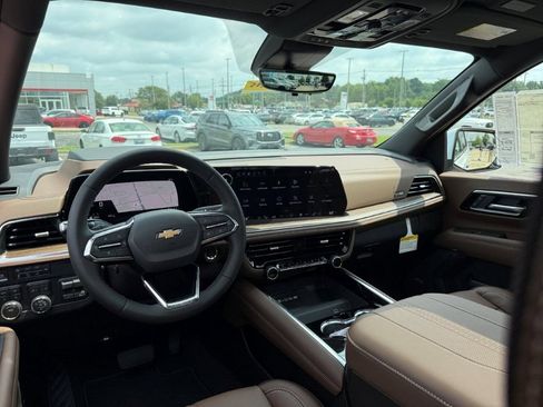 New 2026 Chevrolet Tahoe High Country w/ Sun And Tow Package AWD/4WD image 22