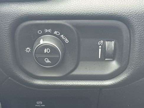 Used 2023 RAM 1500 Big Horn AWD/4WD image 15