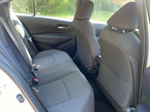 Used 2020 Toyota Corolla LE FWD image 31