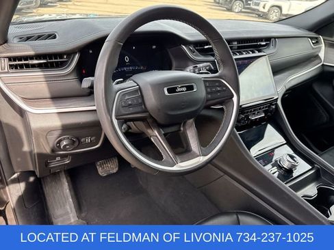 Used 2024 Jeep Grand Cherokee L Limited w/ Luxury Tech Group II image 10