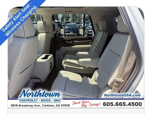 Used 2023 GMC Yukon Denali w/ LPO, Floor Liner Package AWD/4WD image 16