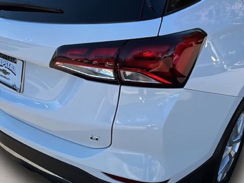 Used 2022 Chevrolet Equinox LT image 36