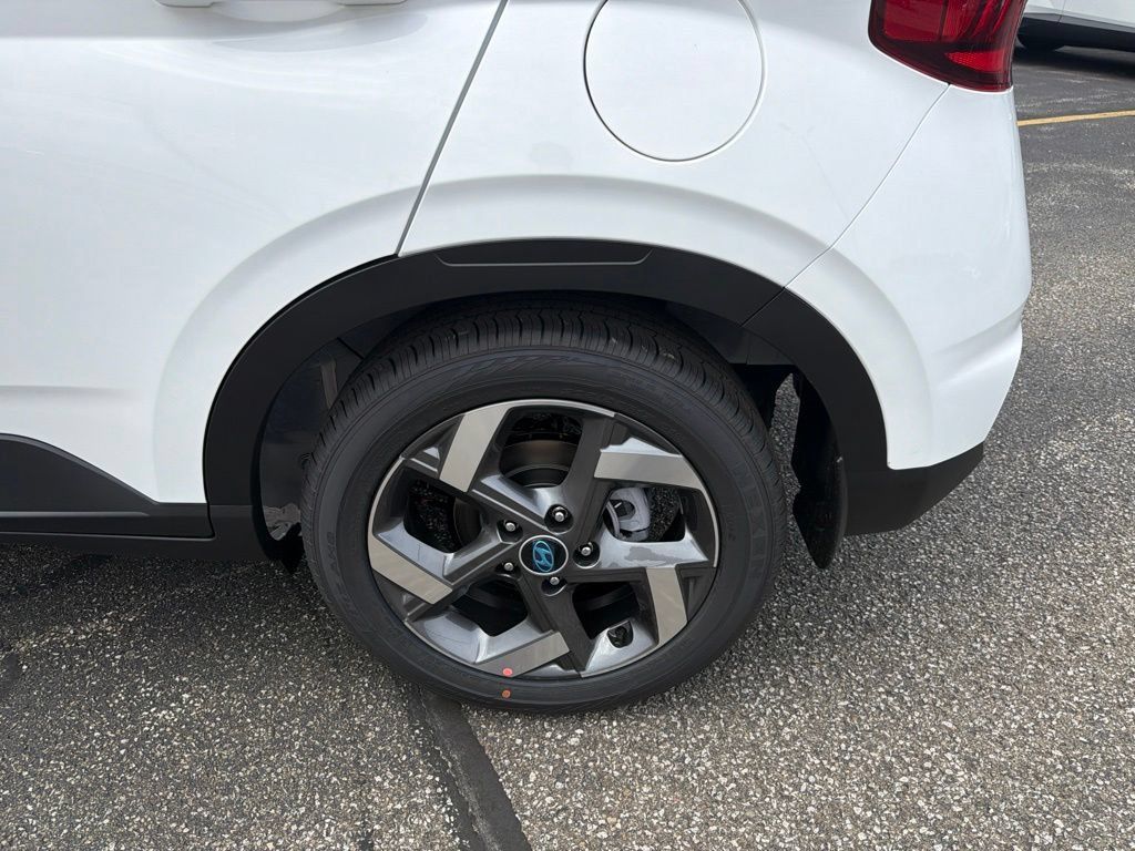 New 2026 Hyundai Venue SEL FWD image 12