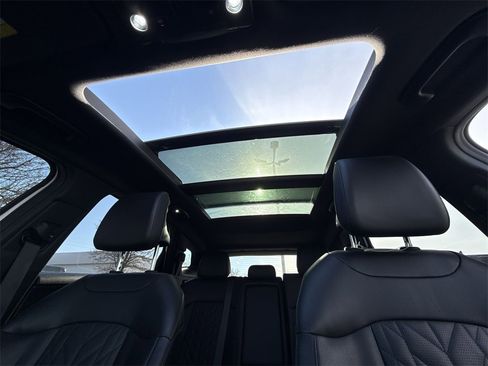 Used 2023 Kia Sportage X-Line w/ X-Line Premium Package image 16