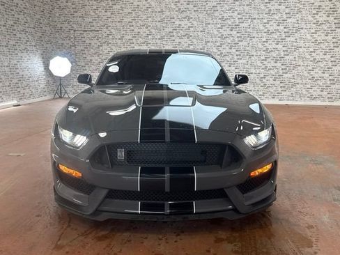 Used 2018 Ford Mustang Shelby GT350 w/ Electronics Package RWD image 2