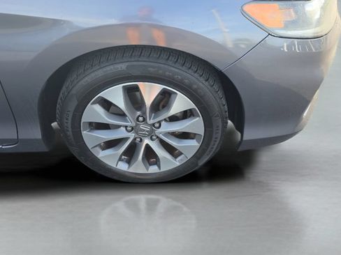 Used 2015 Honda Accord EX image 27