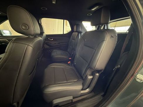 Used 2023 Chevrolet Traverse LT image 23