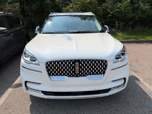 Used 2022 Lincoln Aviator Black Label w/ Dynamic Handling Package AWD/4WD image 2