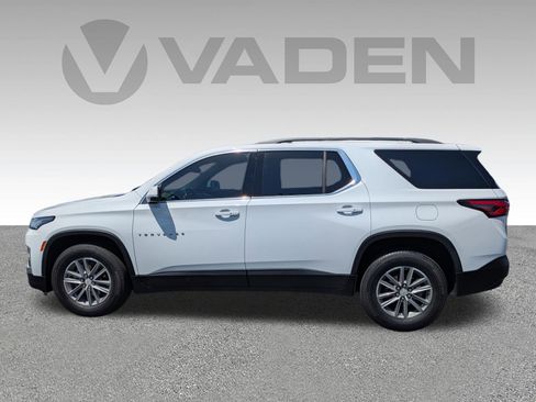 Used 2022 Chevrolet Traverse LT FWD image 30