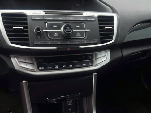 Used 2014 Honda Accord Sport image 9