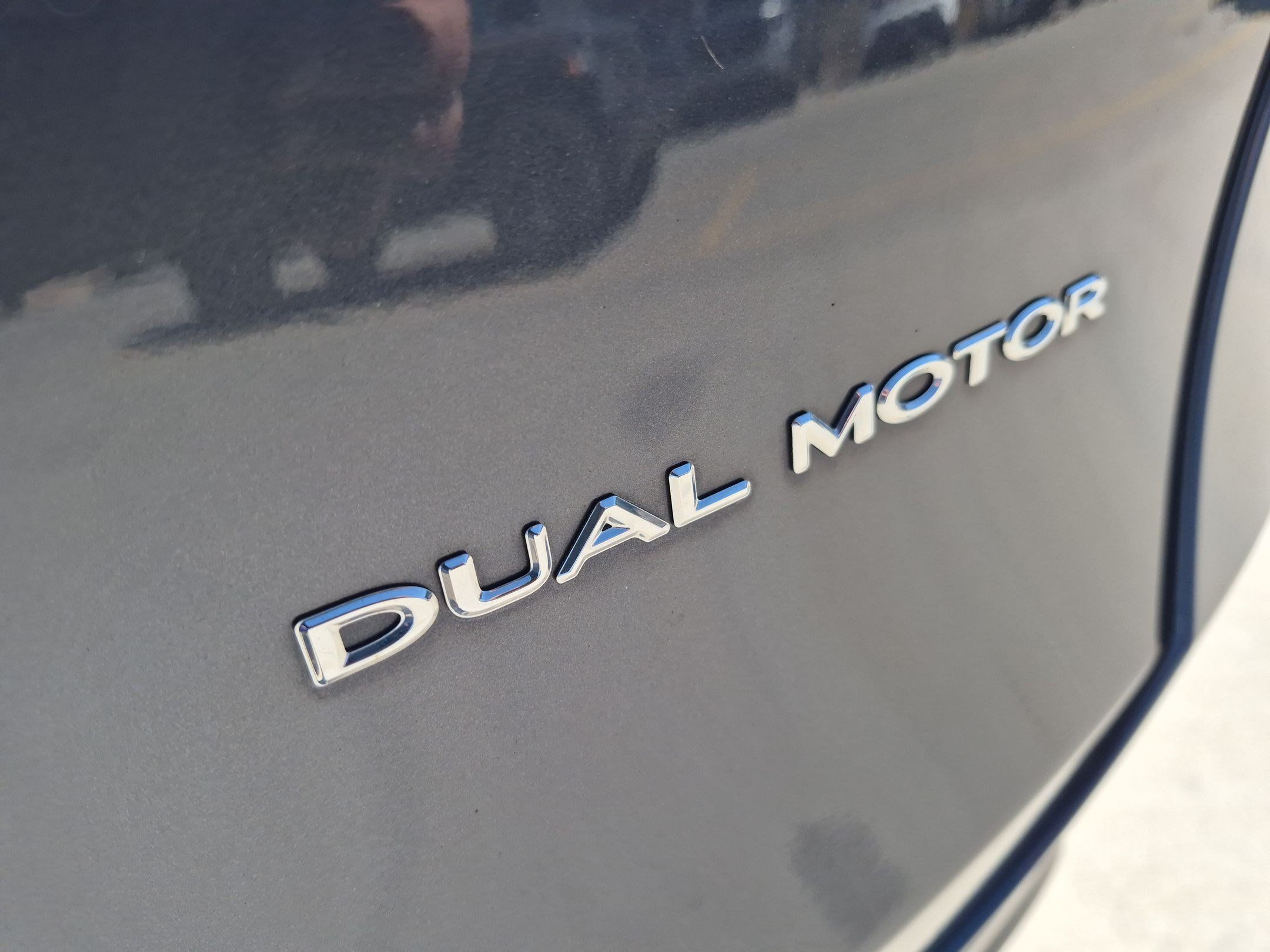 Used 2021 Tesla Model Y Long Range AWD/4WD image 25