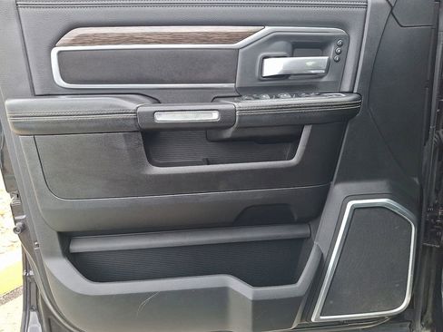 Used 2019 RAM 3500 Laramie AWD/4WD image 10