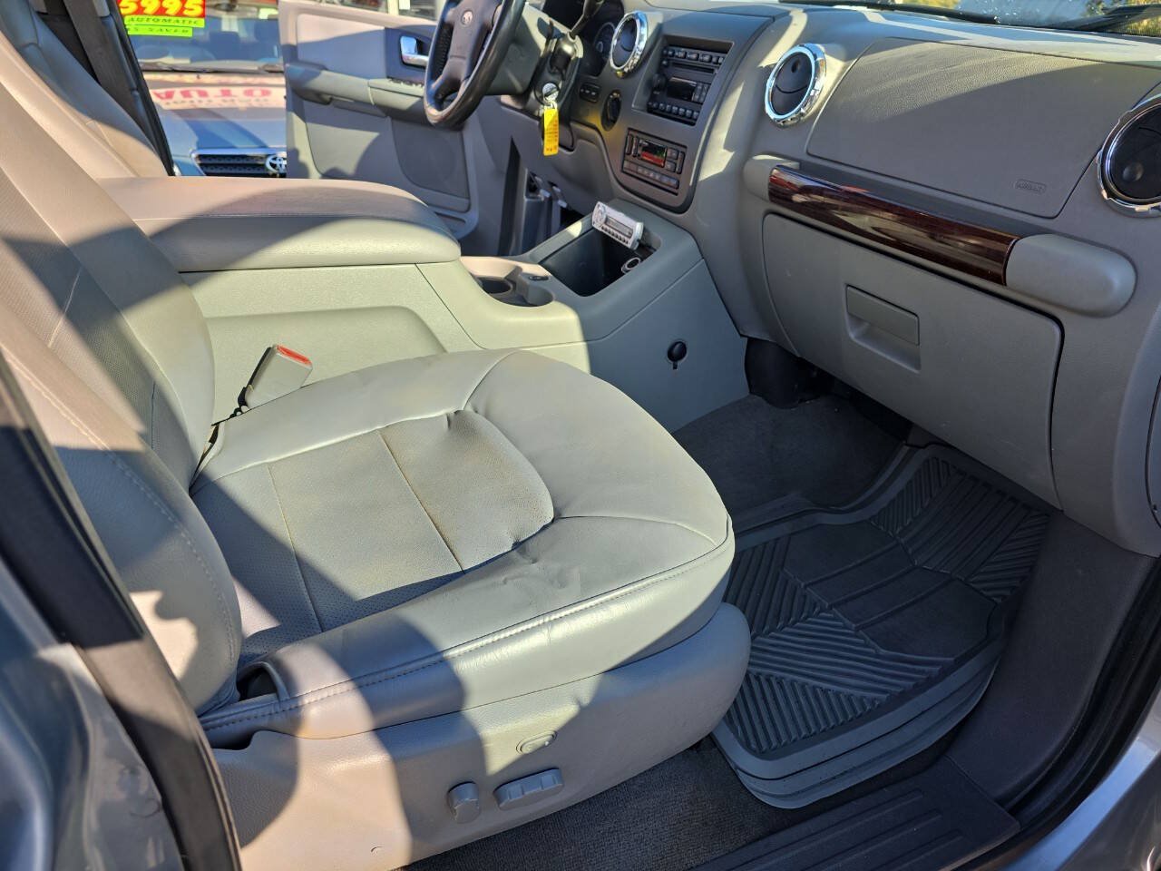 Used 2006 Ford Expedition Limited AWD/4WD image 18