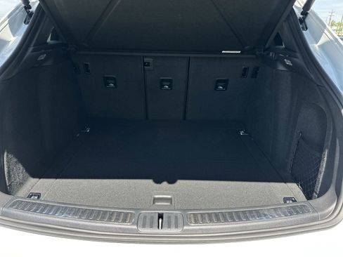 New 2025 Porsche Macan image 16