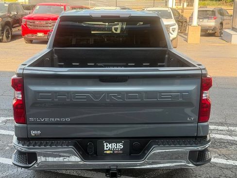 Used 2022 Chevrolet Silverado 1500 LT AWD/4WD image 6