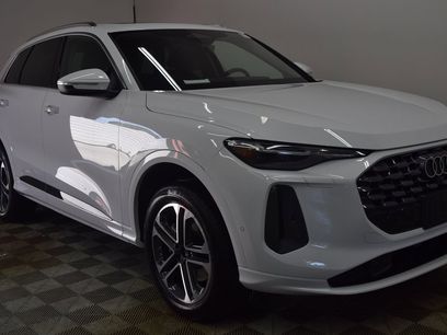 New 2025 Audi Q5 Premium Plus
