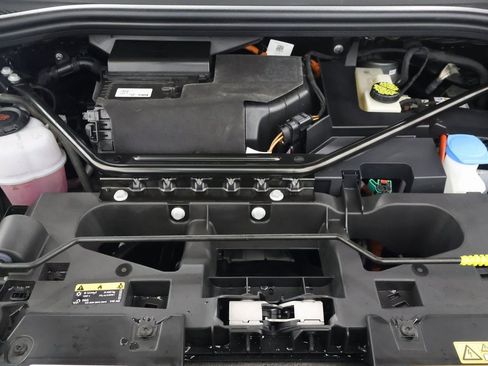 Used 2021 Volkswagen ID.4 Pro S w/ Gradient Package image 28