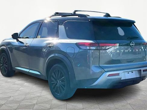 Used 2024 Nissan Pathfinder SL w/ SL Premium Package image 4