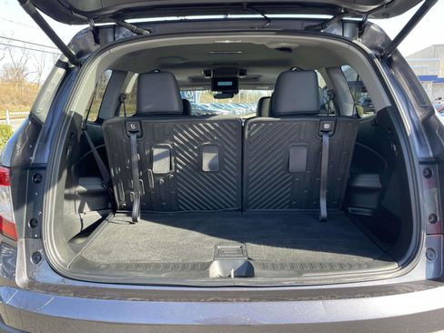 Used 2020 Honda Pilot Touring image 9