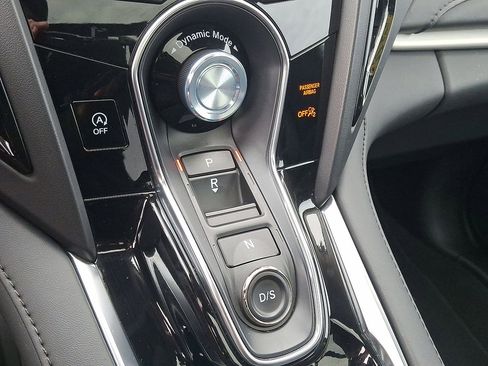 Used 2023 Acura RDX SH-AWD image 12