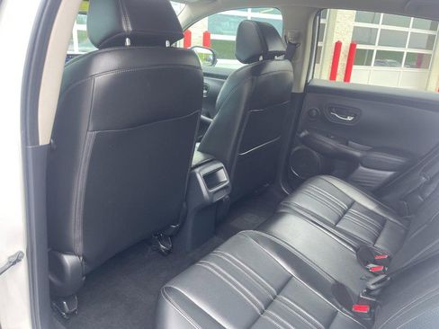 Used 2025 Honda HR-V EX-L image 15