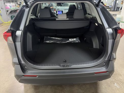 New 2025 Toyota RAV4 XLE image 28