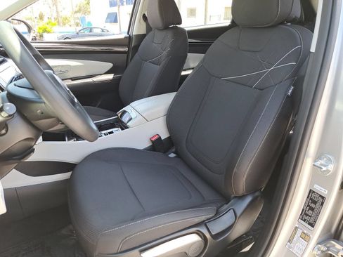 Used 2023 Hyundai Tucson SE AWD/4WD image 15
