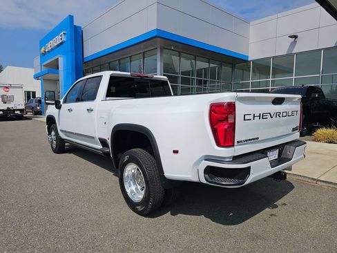 New 2026 Chevrolet Silverado 3500 High Country w/ High Country Premium Package AWD/4WD image 5