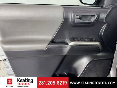 Used 2020 Toyota Tacoma SR5 image 10