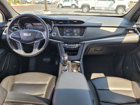 Used 2022 Cadillac XT5 Premium Luxury FWD image 15