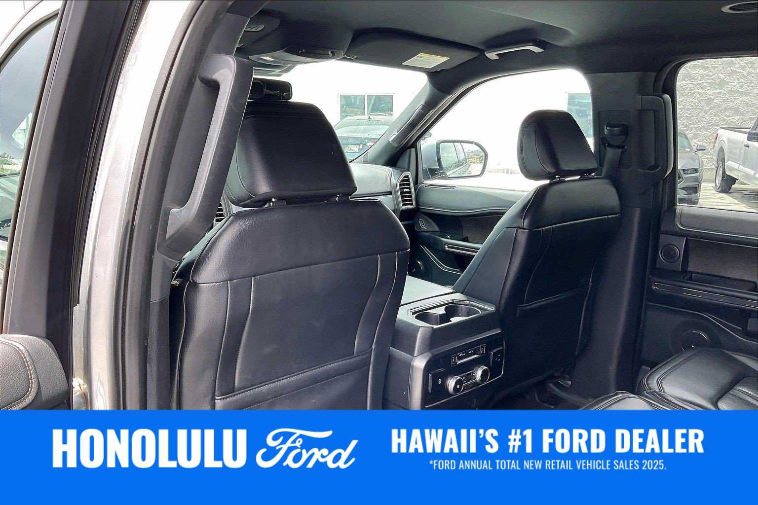Used 2021 Ford Expedition Limited AWD/4WD image 12