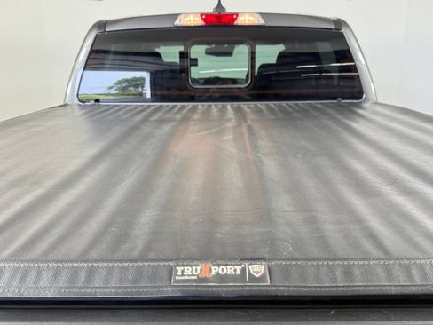 Used 2019 Ford Ranger XLT w/ Equipment Group 302A Luxury AWD/4WD image 12