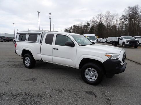 Used 2021 Toyota Tacoma SR image 10
