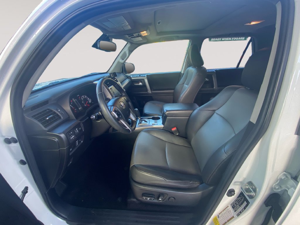 Used 2024 Toyota 4Runner SR5 Premium w/ Moonroof Package AWD/4WD image 9