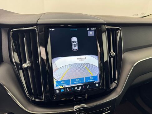 Used 2024 Volvo XC60 B5 Core image 18