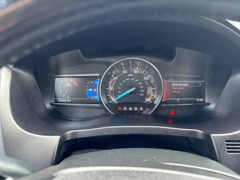 Used 2017 Ford Explorer XLT w/ Equipment Group 202A FWD image 19