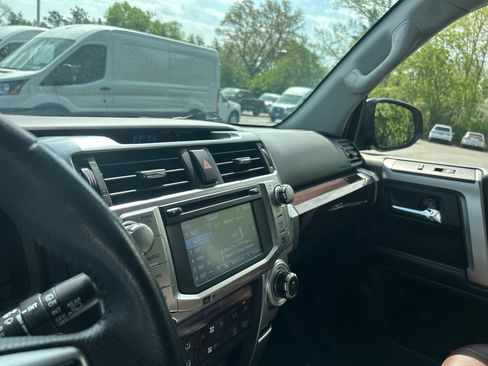 Used 2019 Toyota 4Runner Limited AWD/4WD image 16