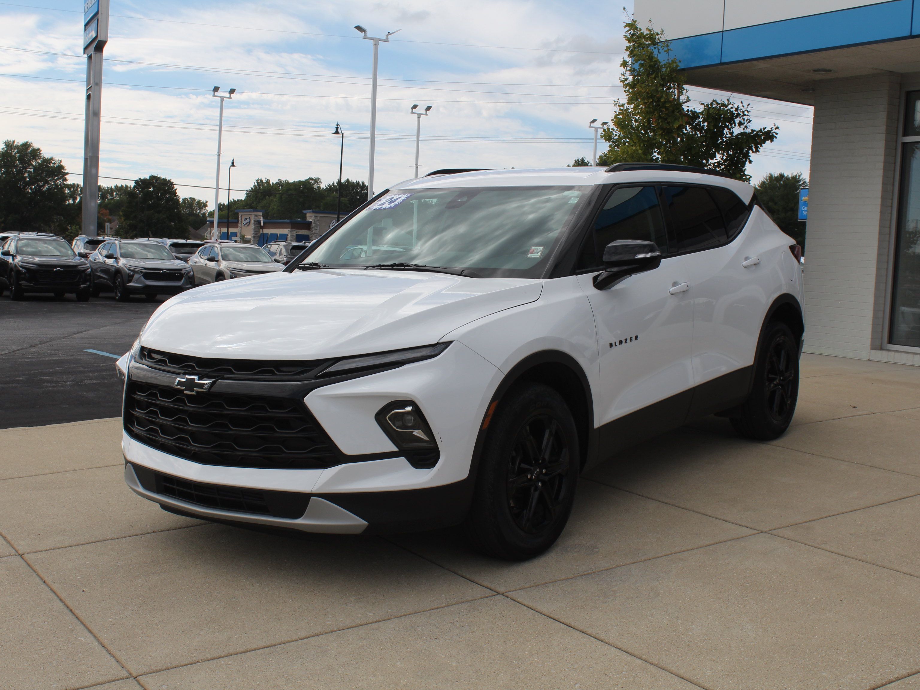 Certified 2024 Chevrolet Blazer LT w/ Midnight/Sport Edition AWD/4WD image 10