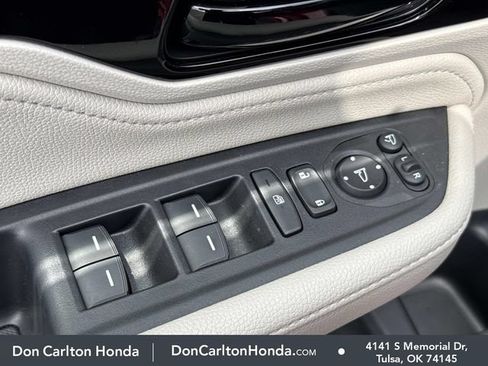 Used 2026 Honda Odyssey Elite image 12
