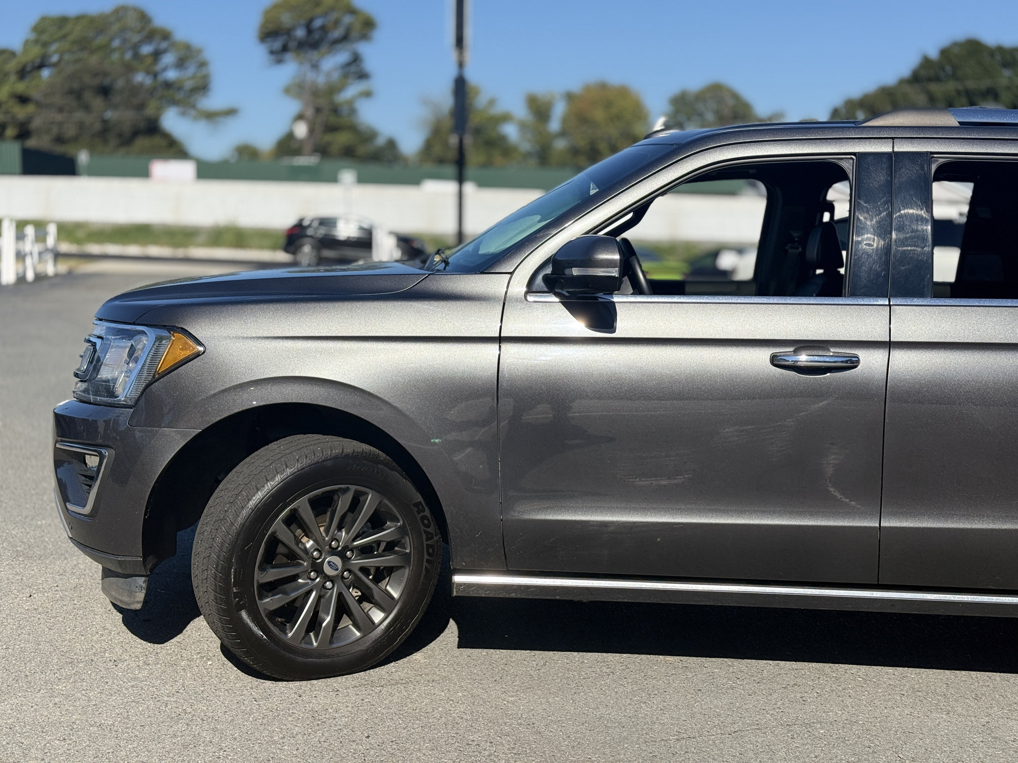 Used 2021 Ford Expedition Max Limited RWD image 6