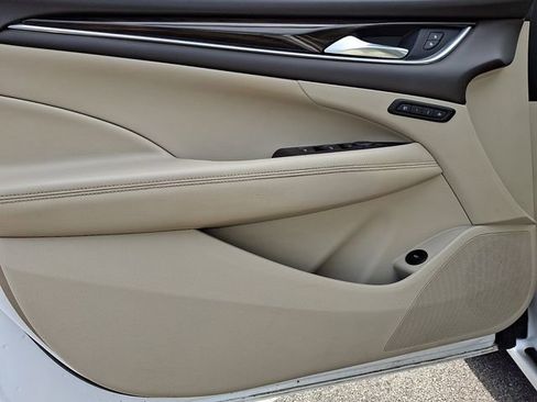 Used 2017 Buick LaCrosse Premium image 12