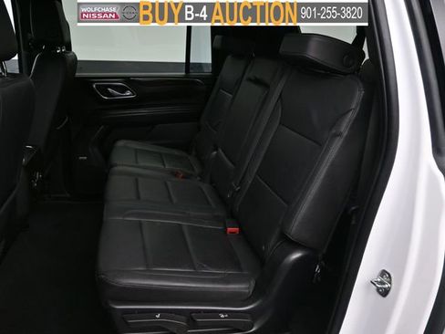 Used 2023 Chevrolet Suburban LT AWD/4WD image 15