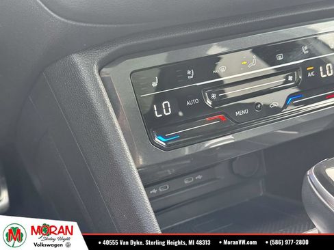Used 2022 Volkswagen Tiguan SEL R-Line AWD/4WD image 29