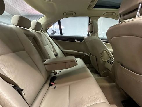 Used 2014 Mercedes-Benz C 250 Sedan image 27