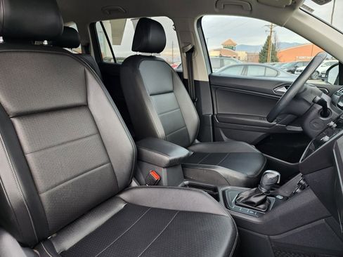 Used 2018 Volkswagen Tiguan SE image 14