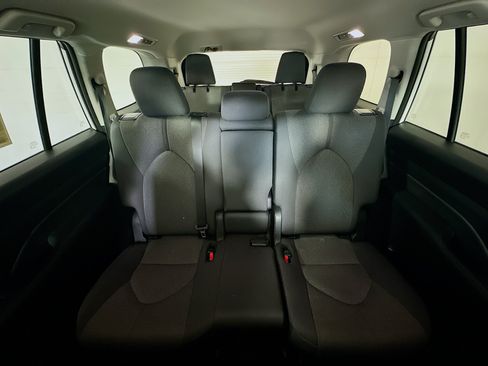 Used 2025 Toyota Grand Highlander FWD image 30